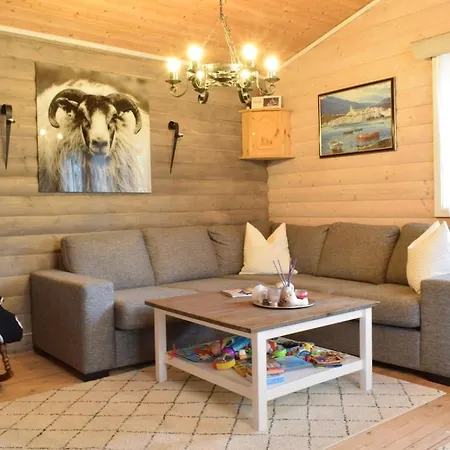 Holiday home Flott Ved Bjellandsvegen *